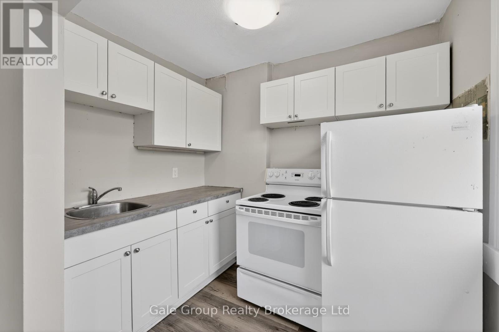 163 THAMES STREET N - 43