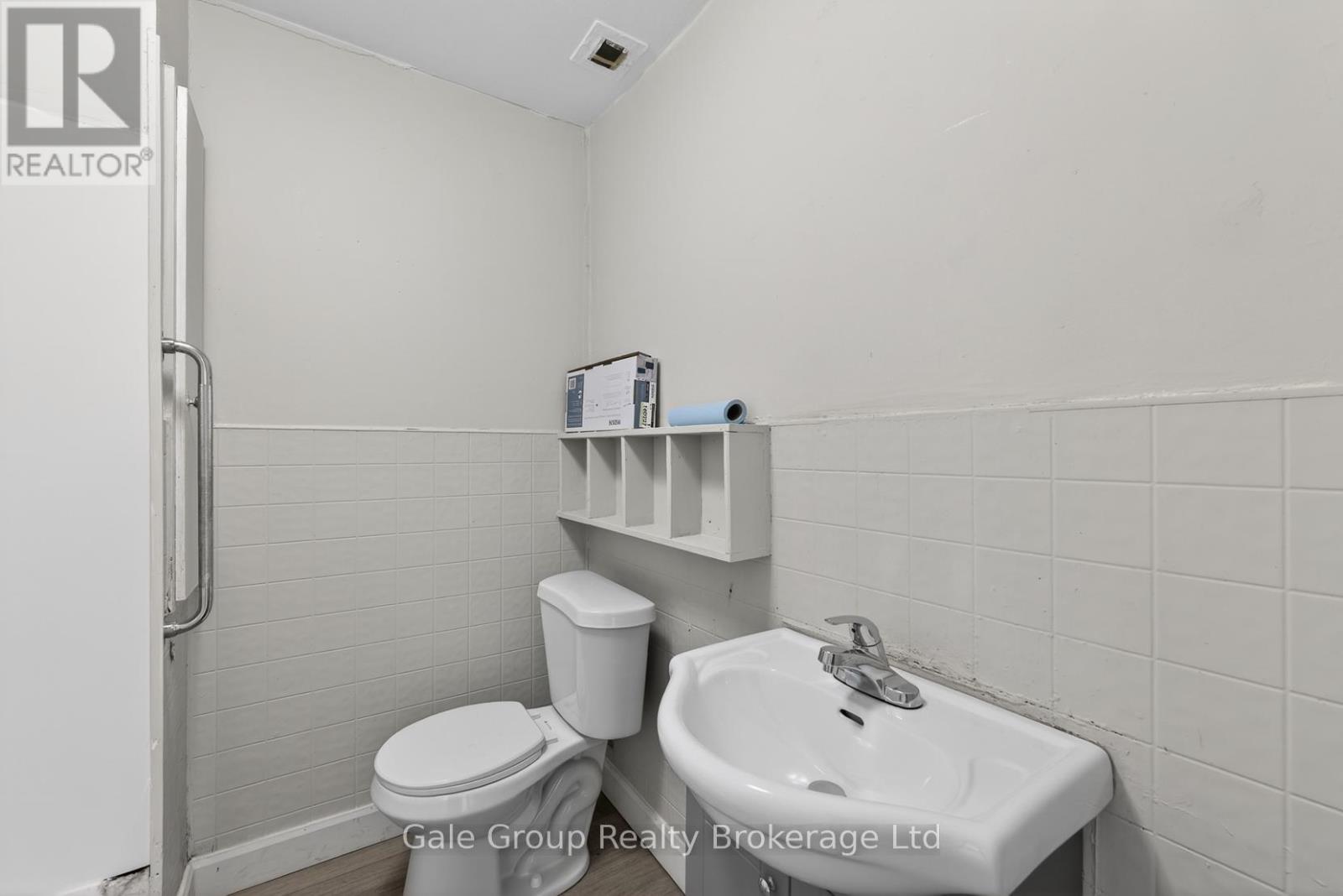 163 THAMES STREET N - 44