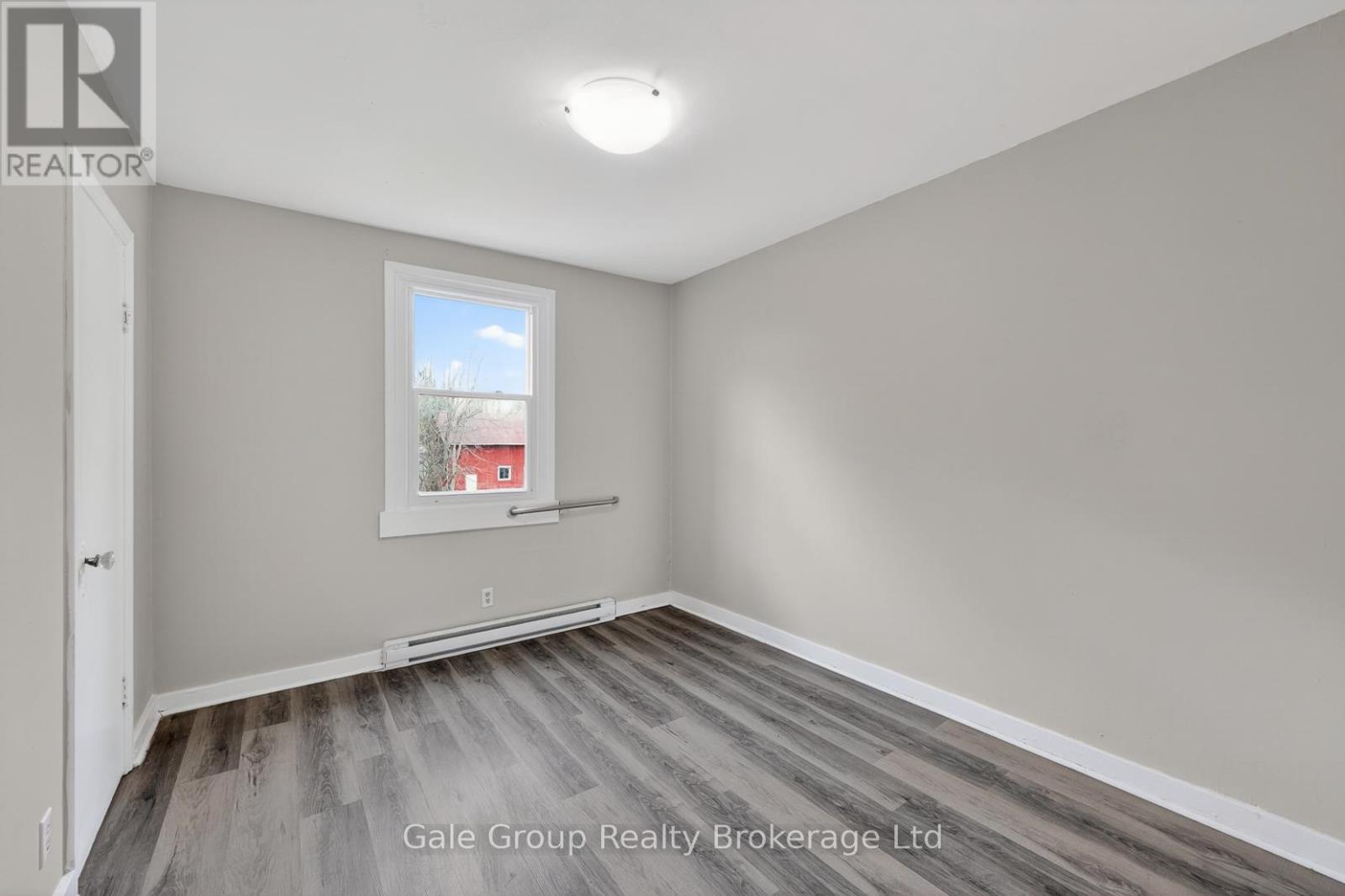 163 THAMES STREET N - 45
