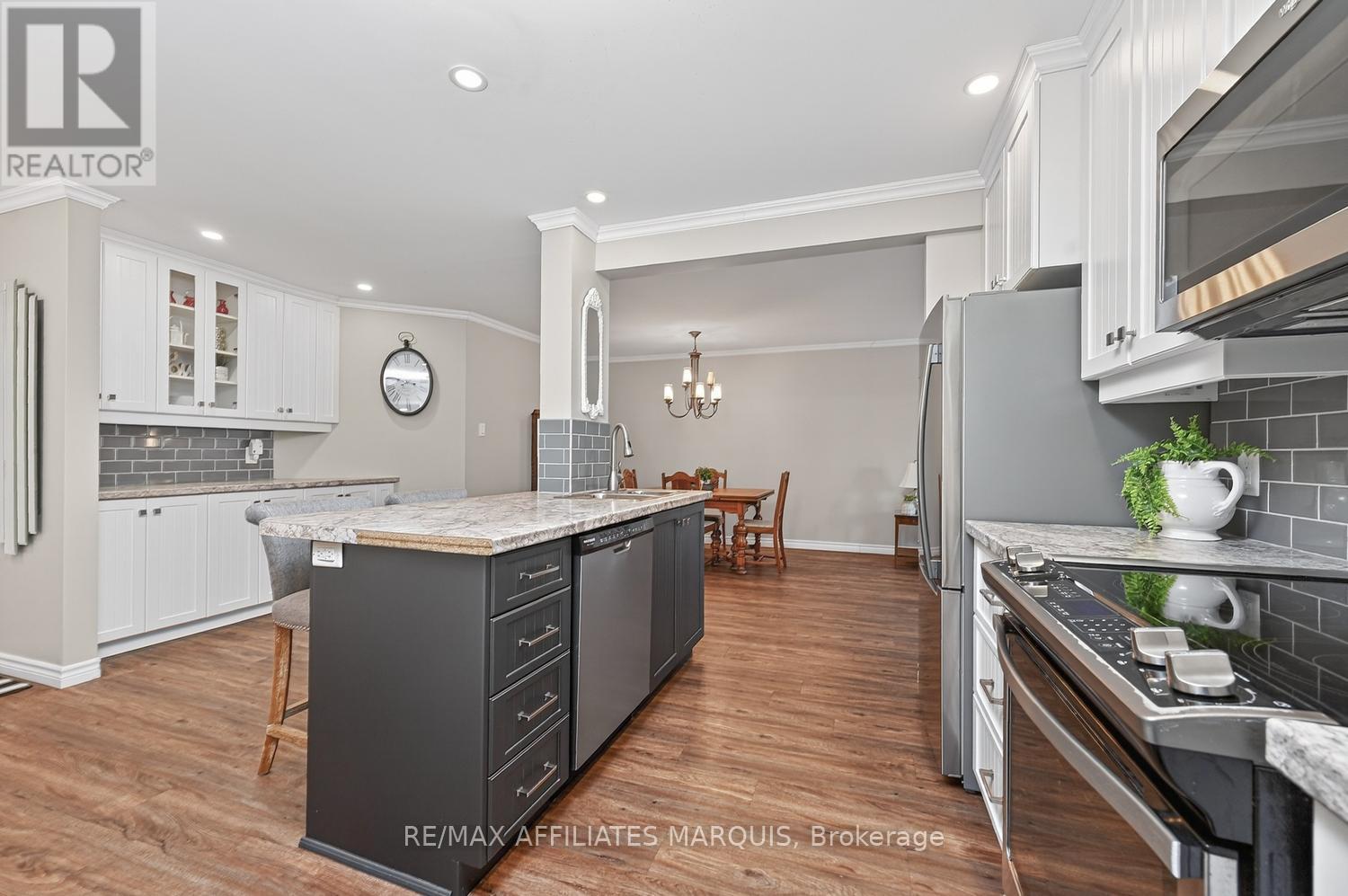 #104 10 ARMSTRONG DRIVE - 10