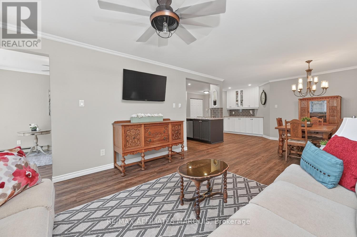 #104 10 ARMSTRONG DRIVE - 16