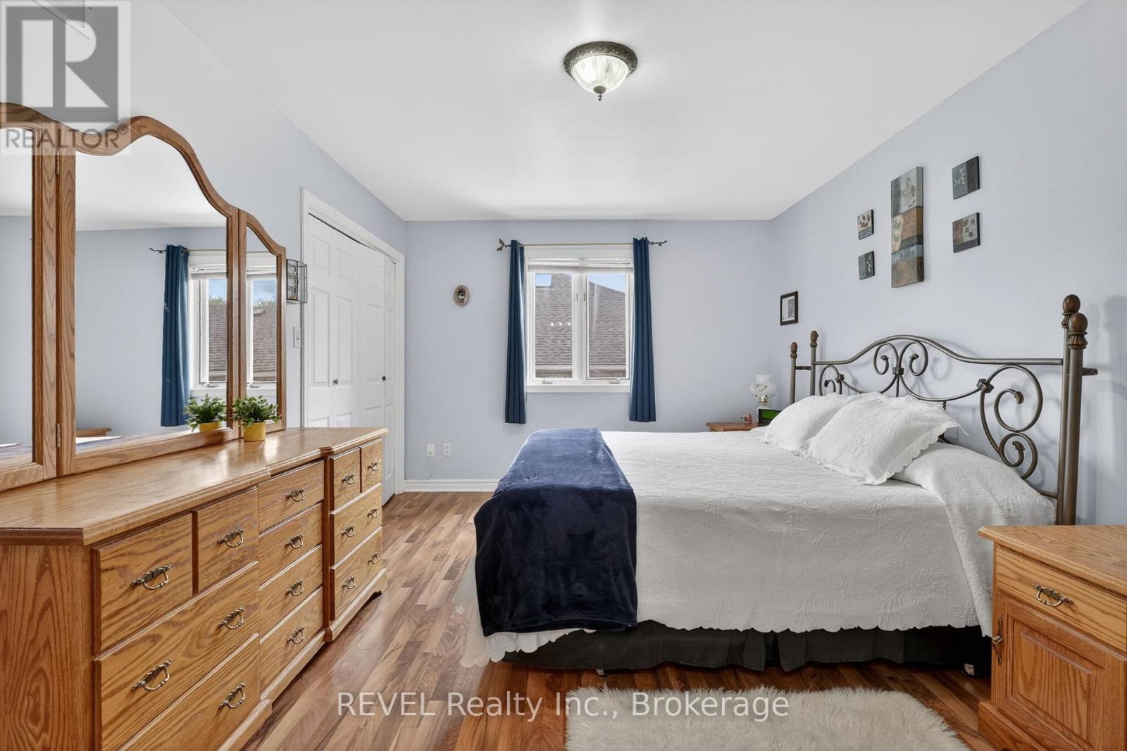 28 VANJO DRIVE - 25
