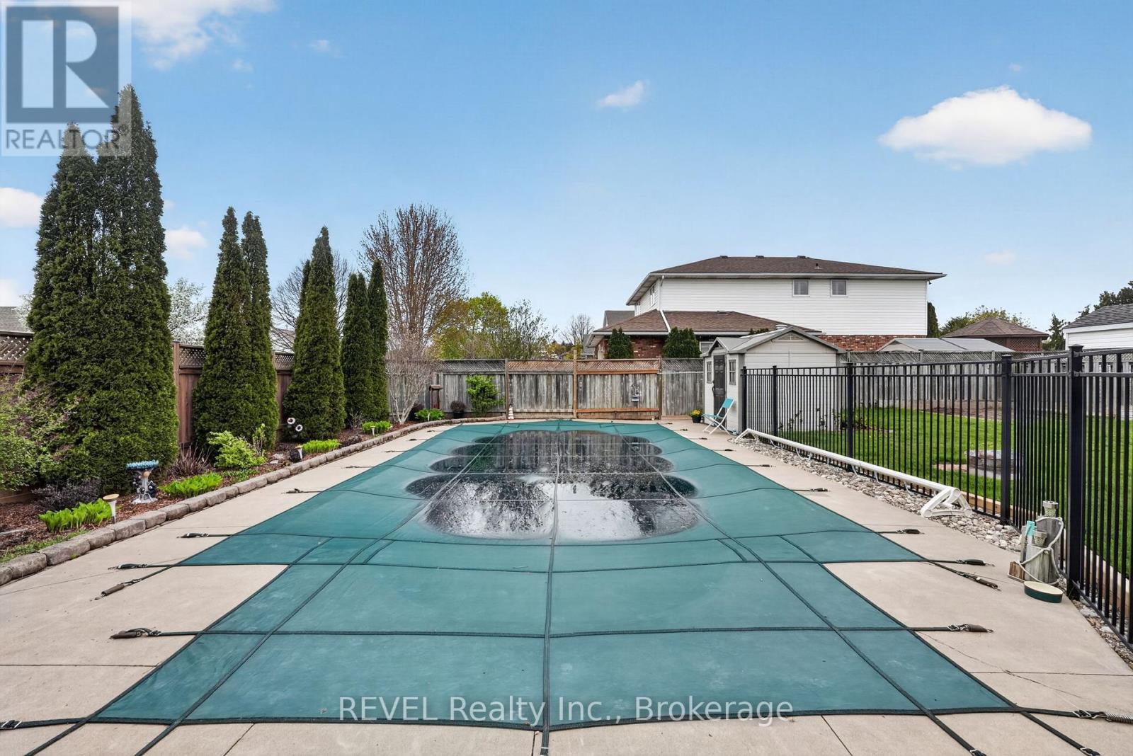28 VANJO DRIVE - 47