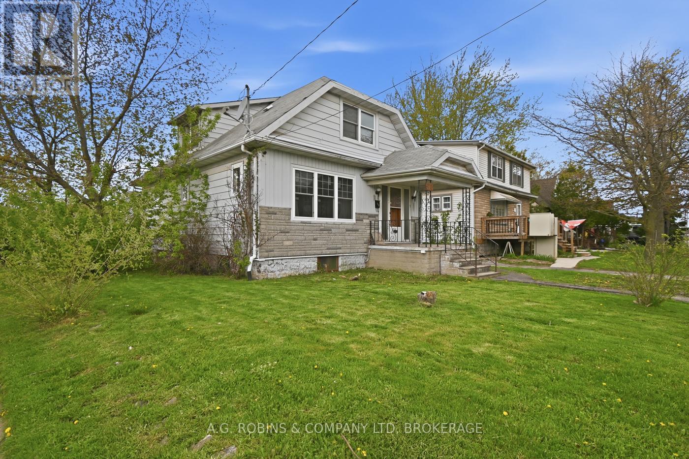 578 SOUTHWORTH STREET S - 2