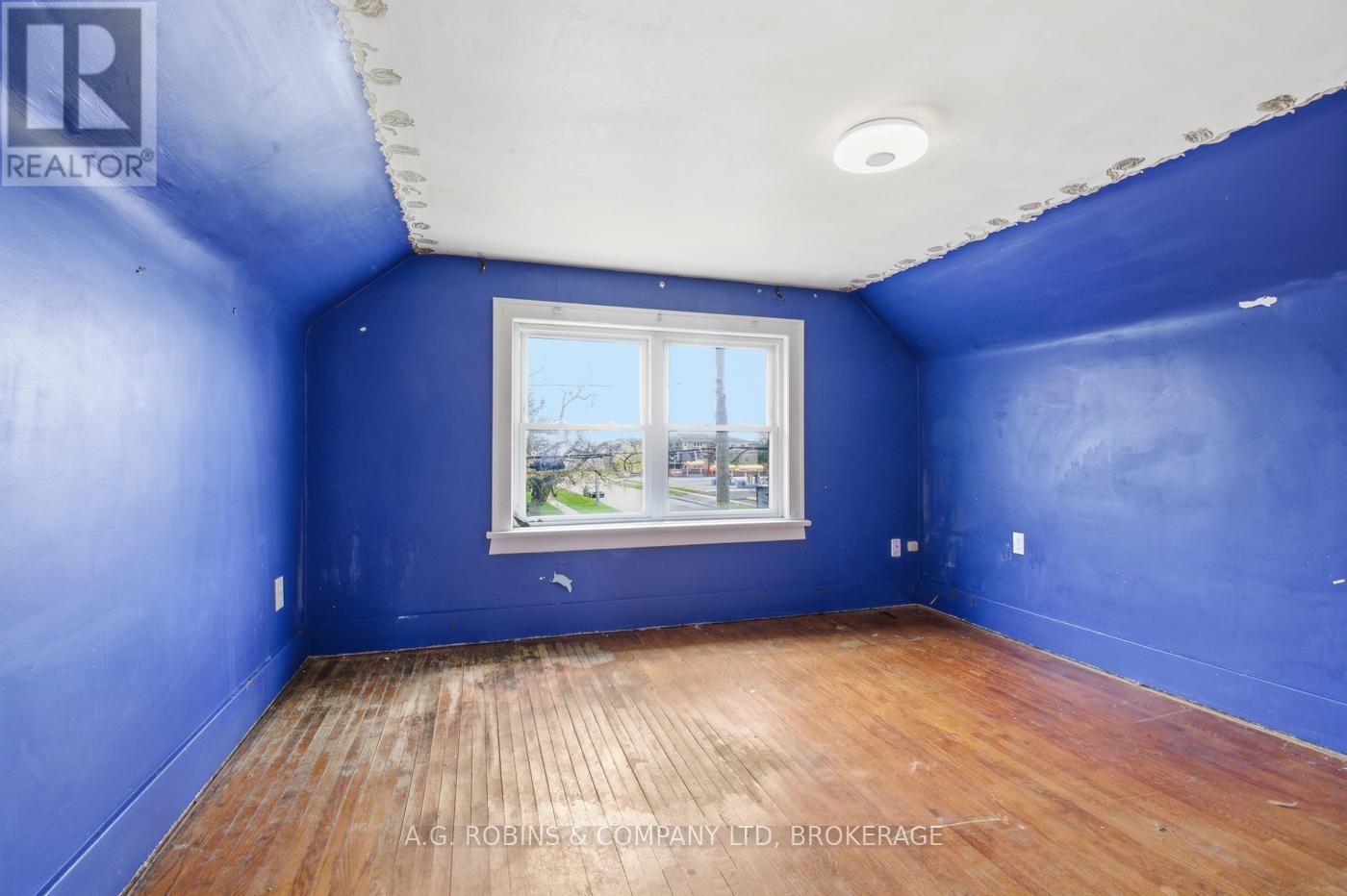 578 SOUTHWORTH STREET S - 21