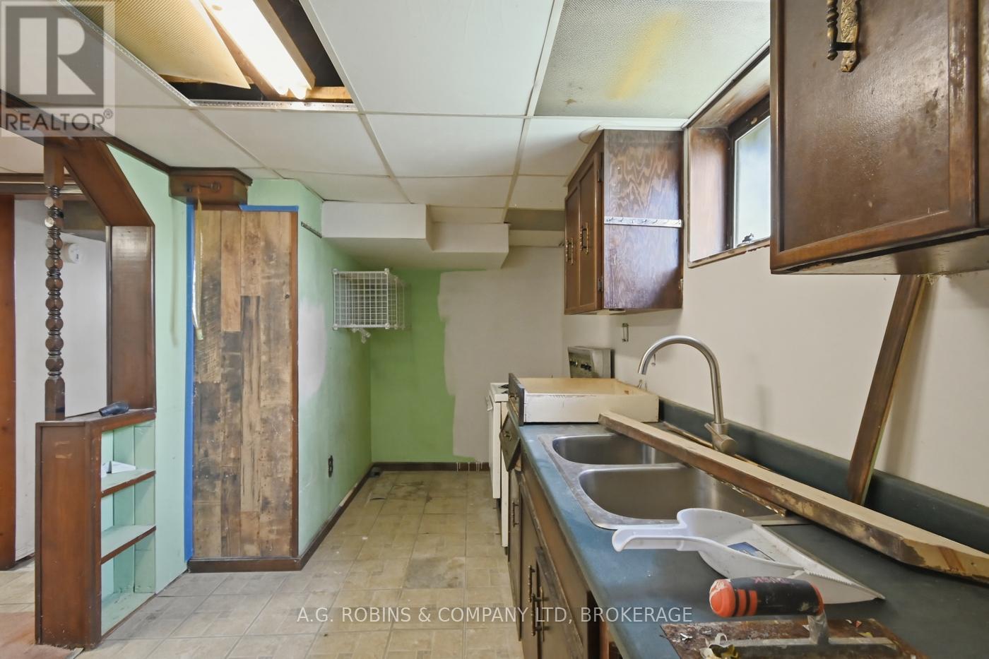 578 SOUTHWORTH STREET S - 31