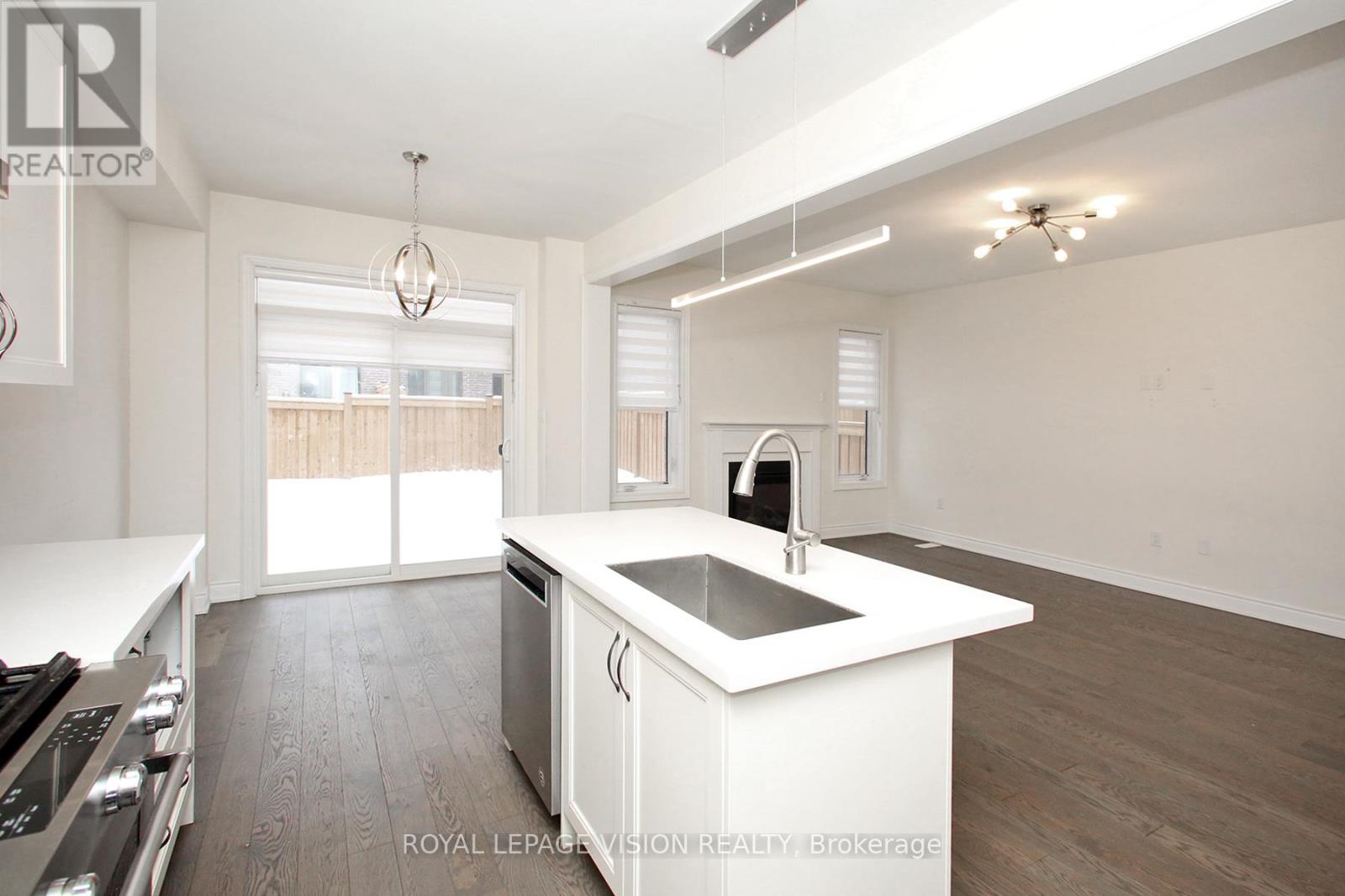 67 OGSTON CRESCENT - 5
