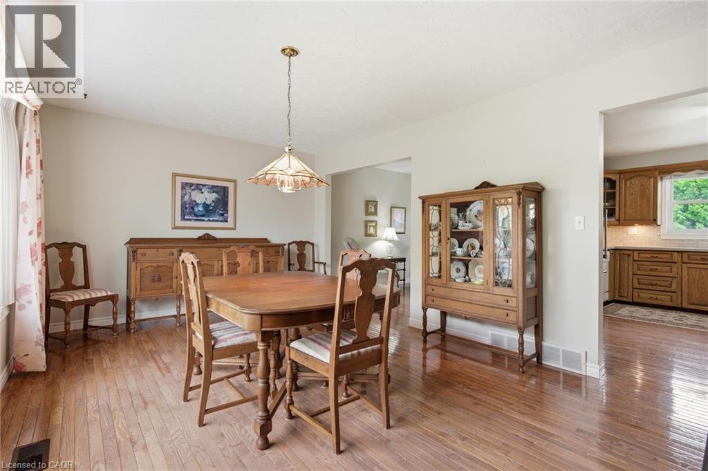 102 RIPLEY Crescent, Kitchener, Ontario, N2N1V4 — Photo 14