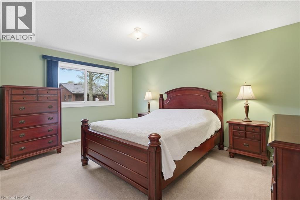 102 RIPLEY Crescent, Kitchener, Ontario, N2N1V4 — Photo 18
