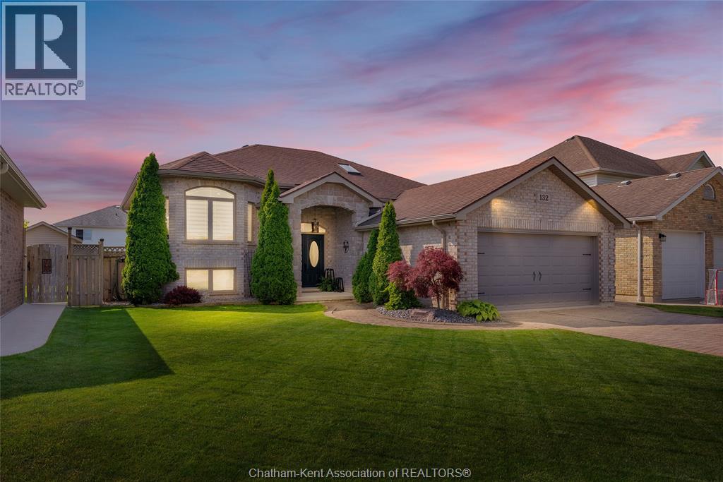 132 Sherwood COURT - 2