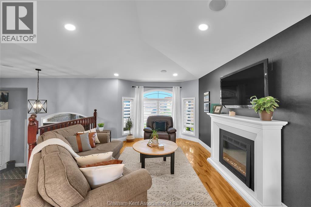 132 Sherwood COURT - 12