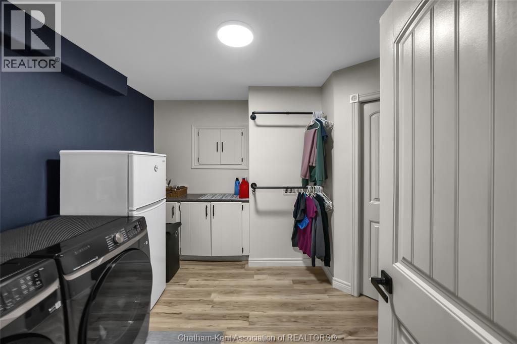 132 Sherwood COURT - 38