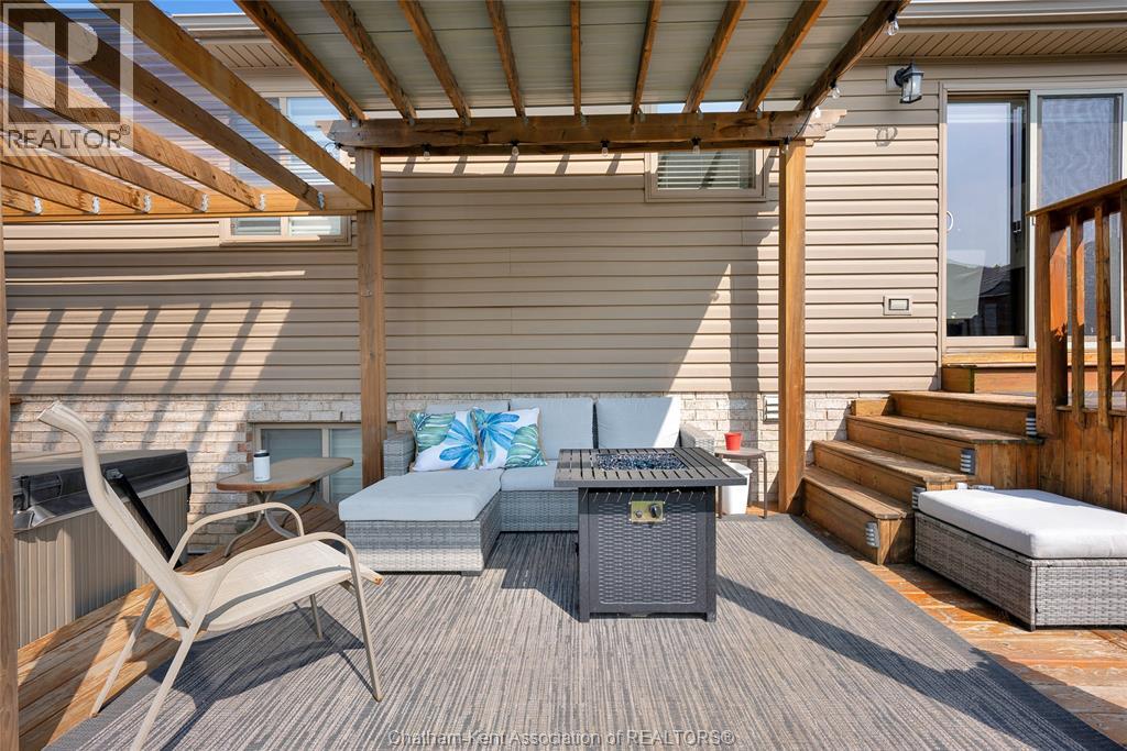 132 Sherwood COURT - 40