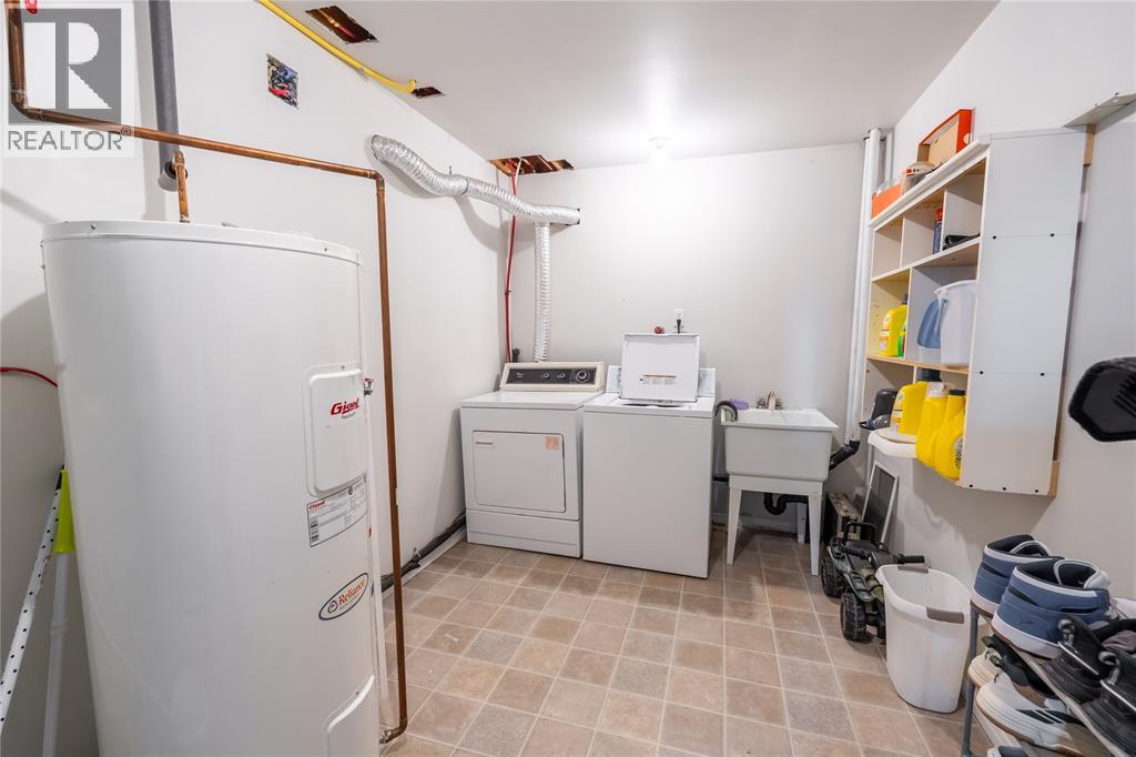 10 D'Andrea TRAIL, Sarnia, Ontario, N7S6H2 — Photo 47