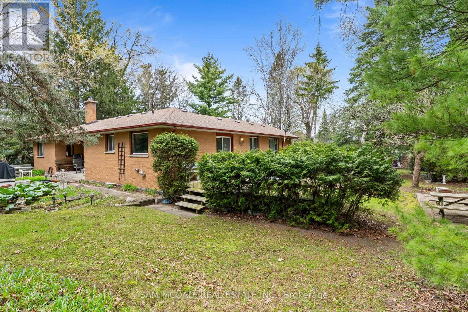 1484 INDIAN ROAD - 12