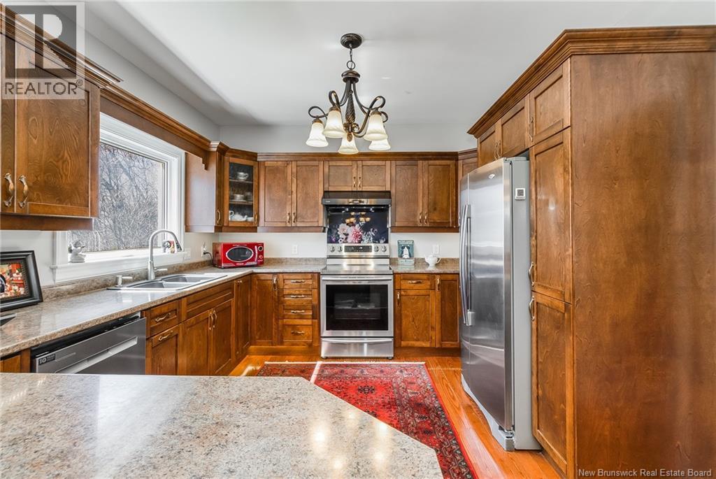 10 Johnson Avenue - 14