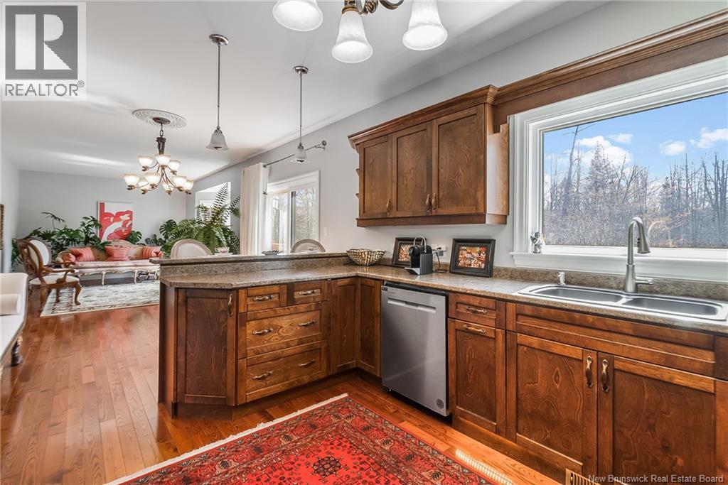 10 Johnson Avenue - 15