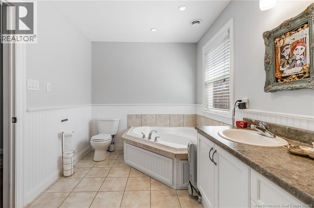10 Johnson Avenue - 36