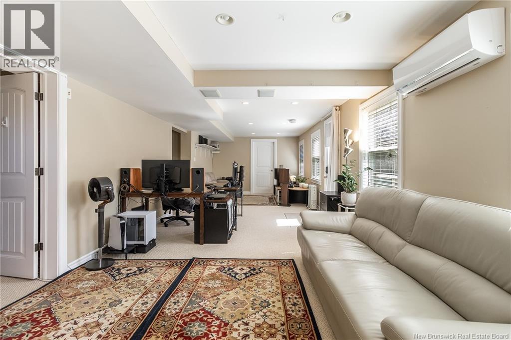 10 Johnson Avenue - 38