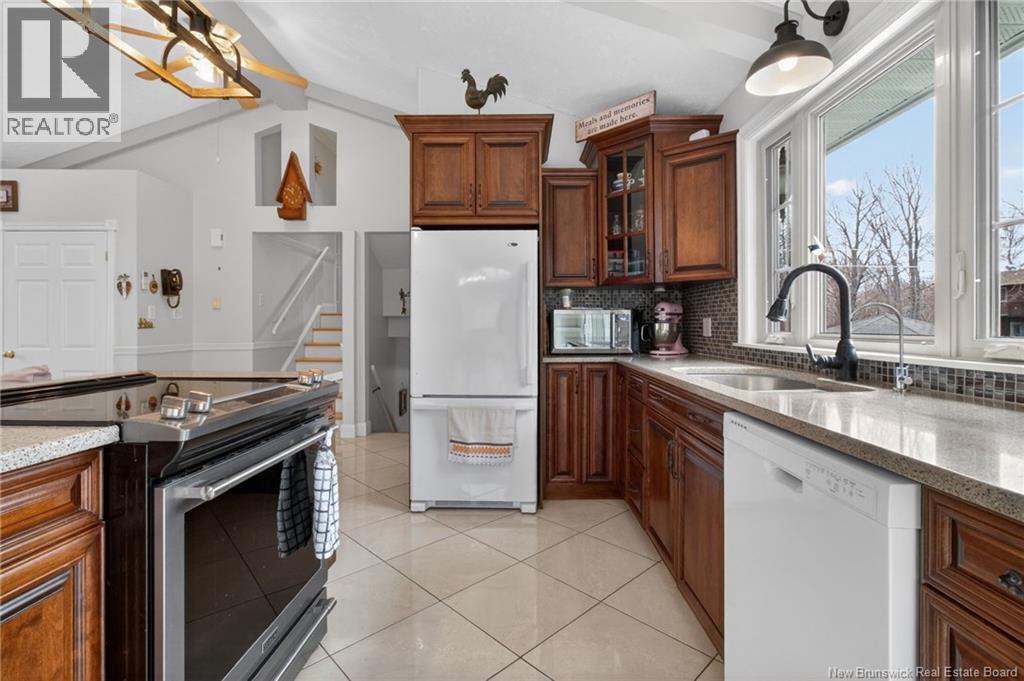 105 Montclair - 18
