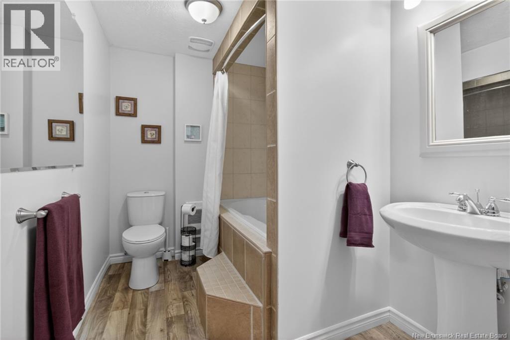 105 Montclair - 20
