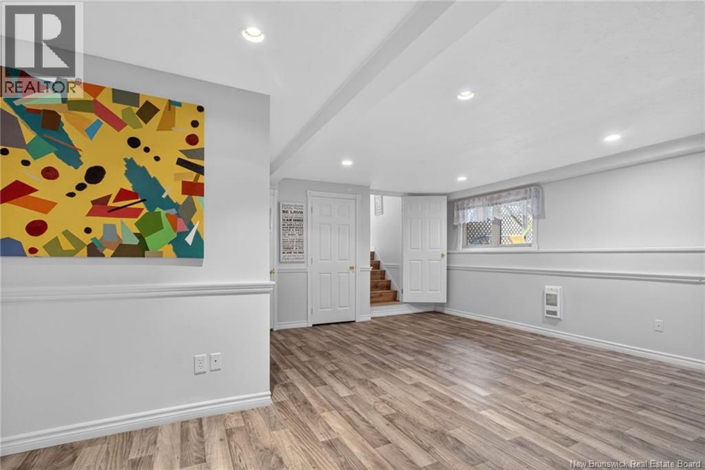 105 Montclair - 21