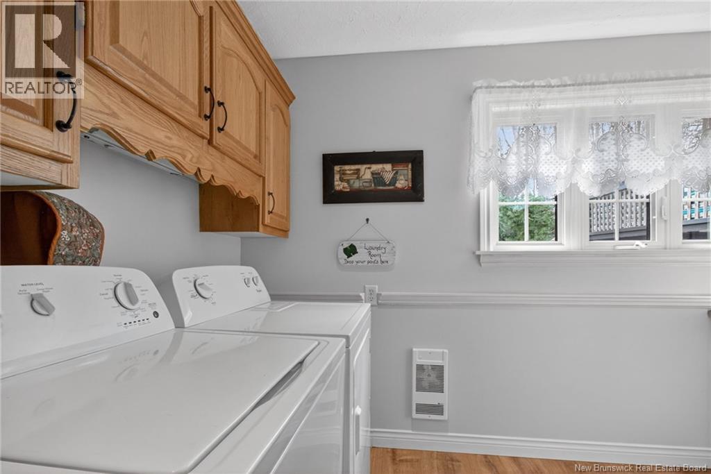 105 Montclair - 30