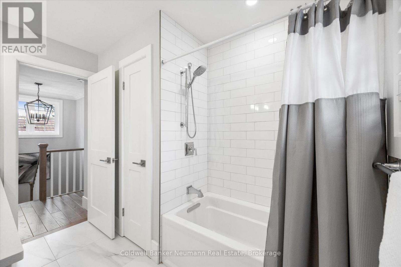 37 PARKHOLM AVENUE - 28