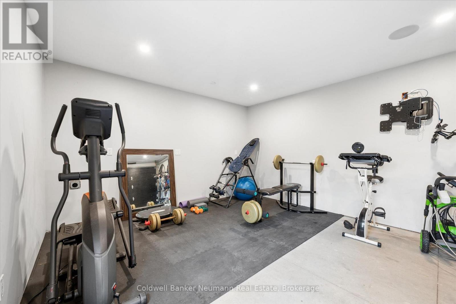 37 PARKHOLM AVENUE - 38
