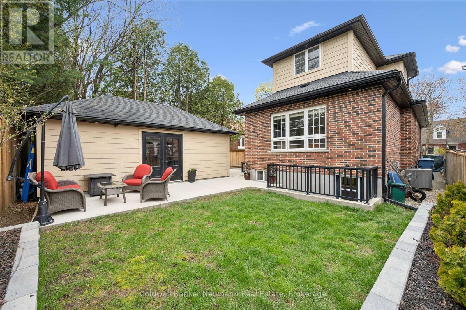37 PARKHOLM AVENUE - 44