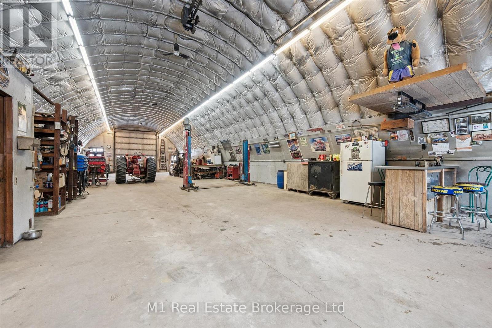 667 SAWMILL ROAD — photo 35
