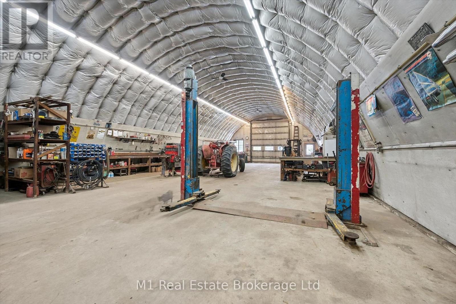 667 SAWMILL ROAD — photo 36