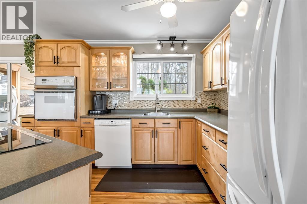 9900 Lake ROAD - 14