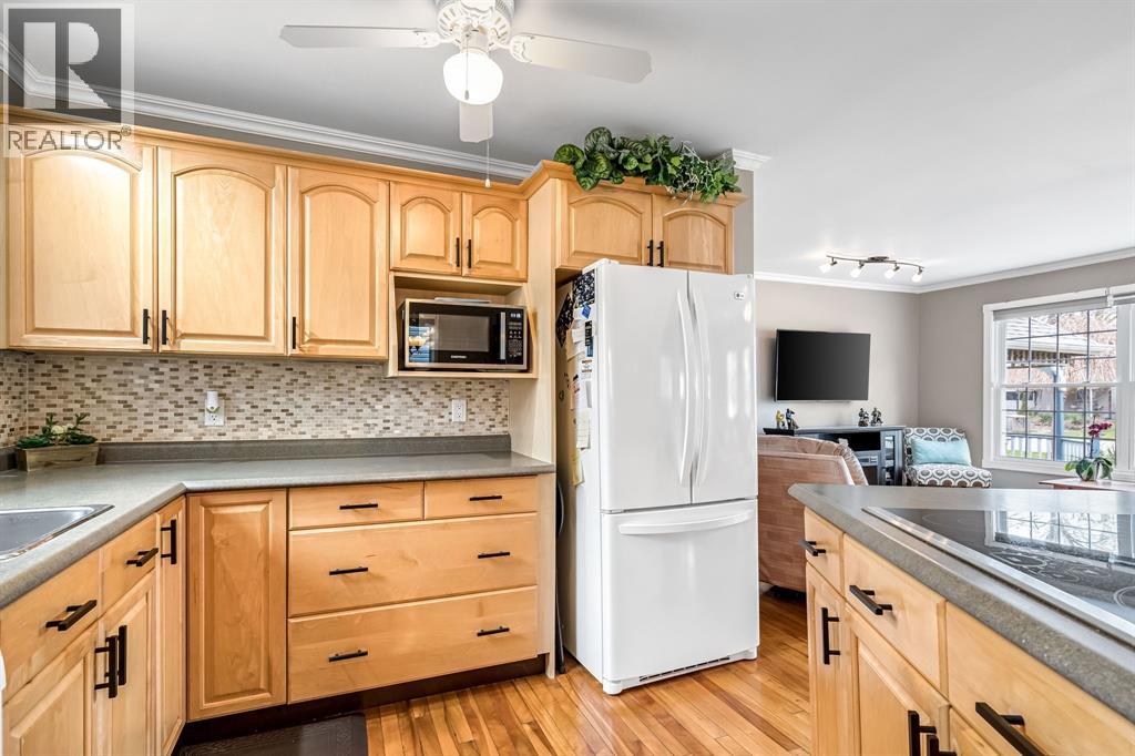 9900 Lake ROAD - 17