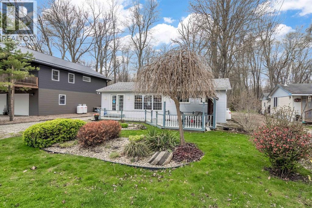 9900 Lake ROAD - 3