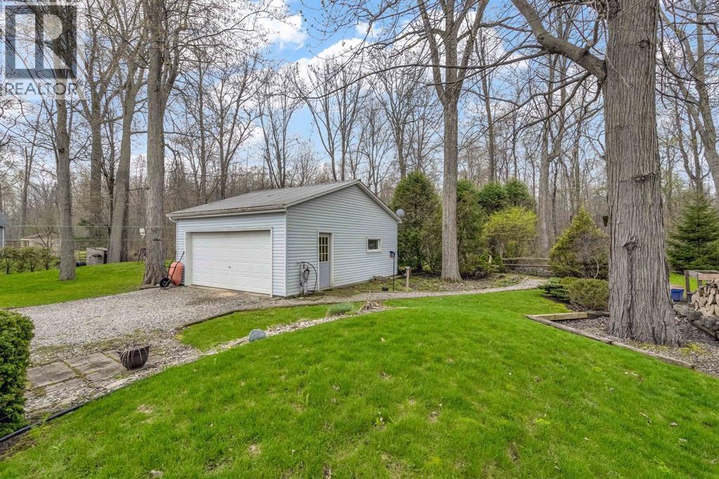 9900 Lake ROAD - 33