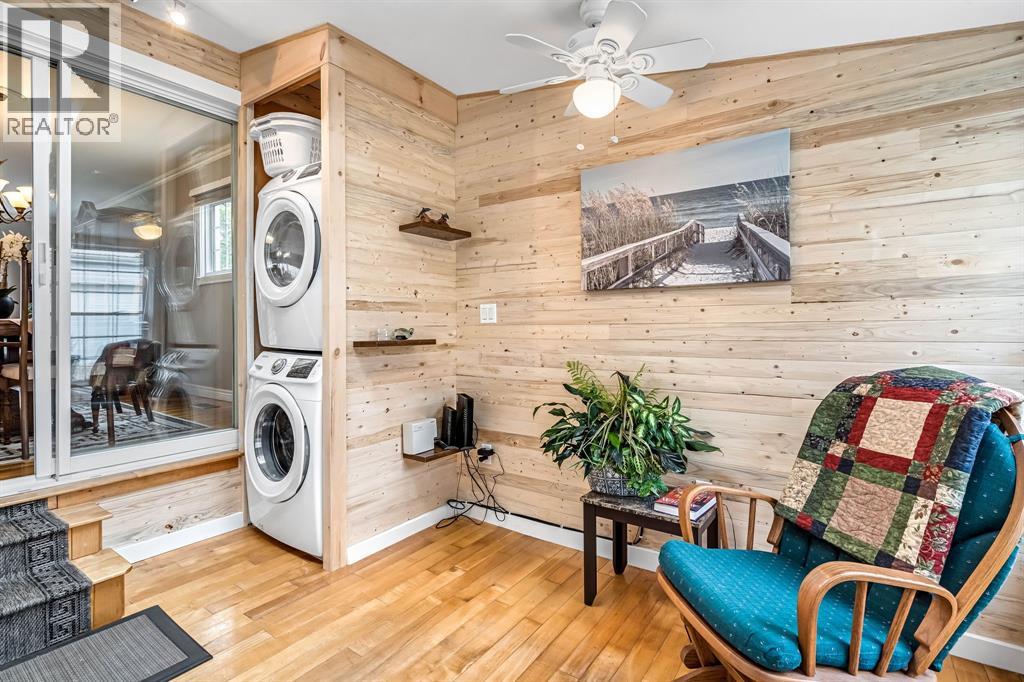 9900 Lake ROAD - 24