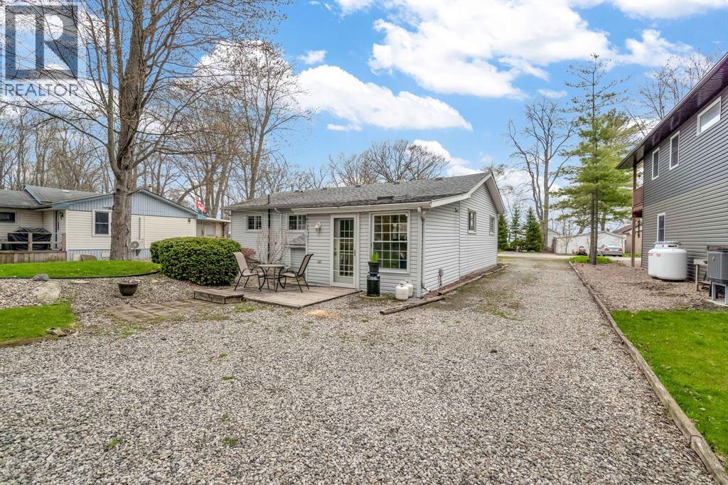 9900 Lake ROAD - 31