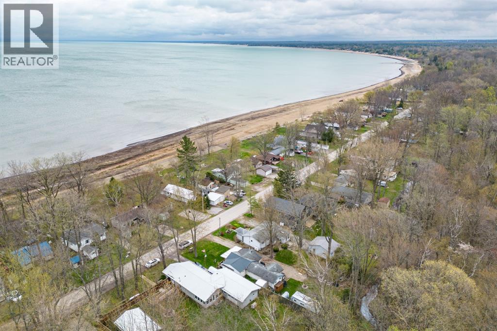 9900 Lake ROAD - 49