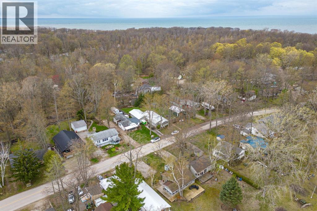 9900 Lake ROAD - 46