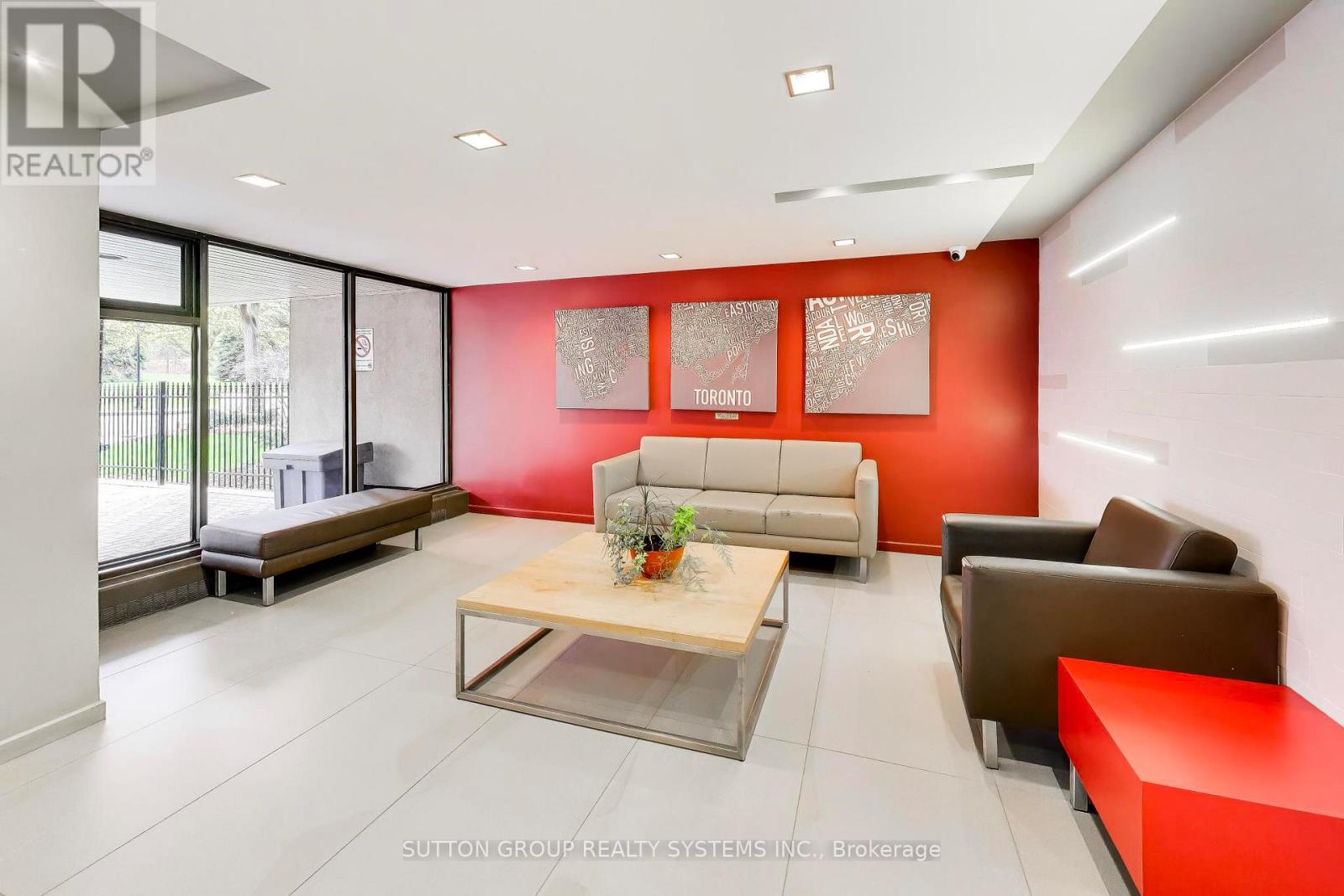 #309 60 SOUTHPORT STREET - 3