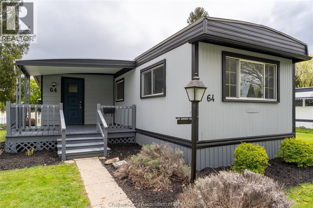 64 REGENCY DRIVE, Chatham, Ontario, N7L4G1 — Photo 2