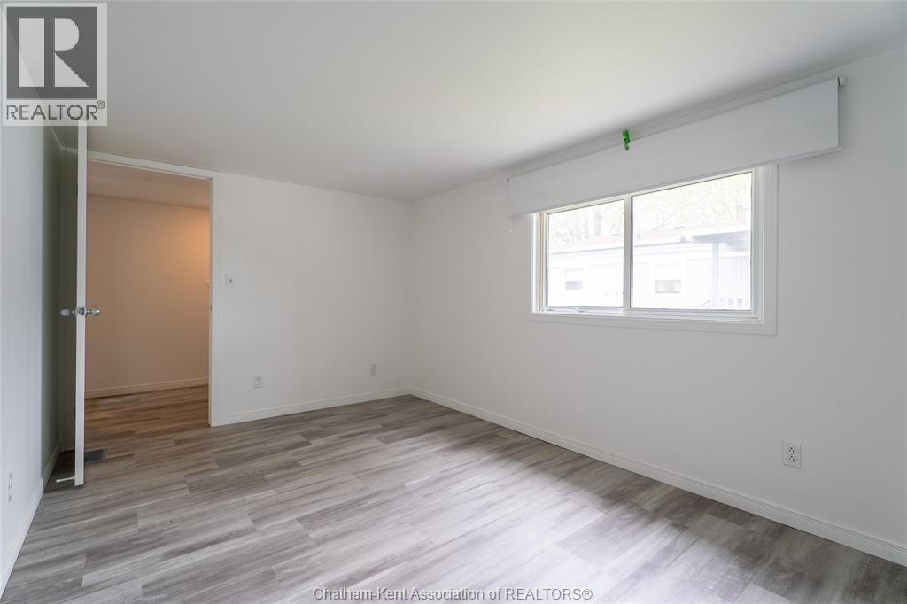 64 REGENCY DRIVE, Chatham, Ontario, N7L4G1 — Photo 9