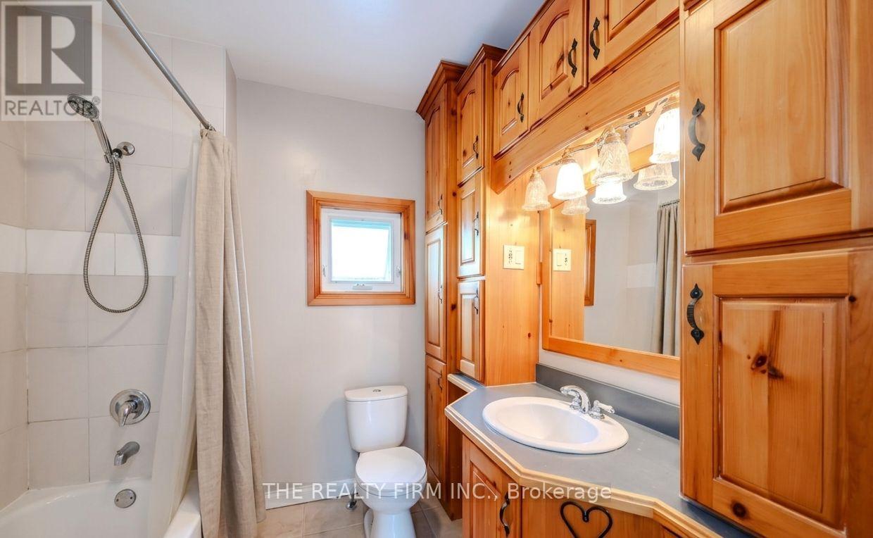 243 WELLINGTON STREET - 9