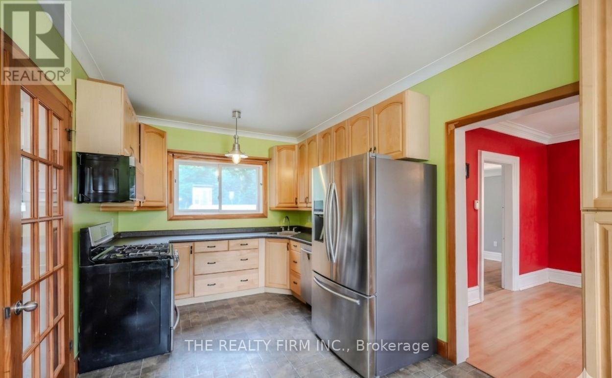 243 WELLINGTON STREET - 3