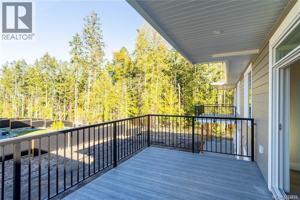 669 Sanderson Rd - 25