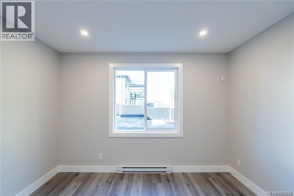 669 Sanderson Rd - 40