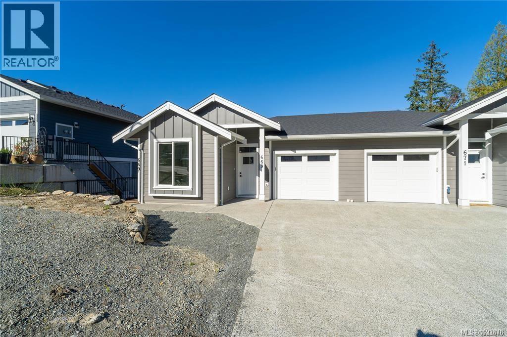 669 Sanderson Rd - 11