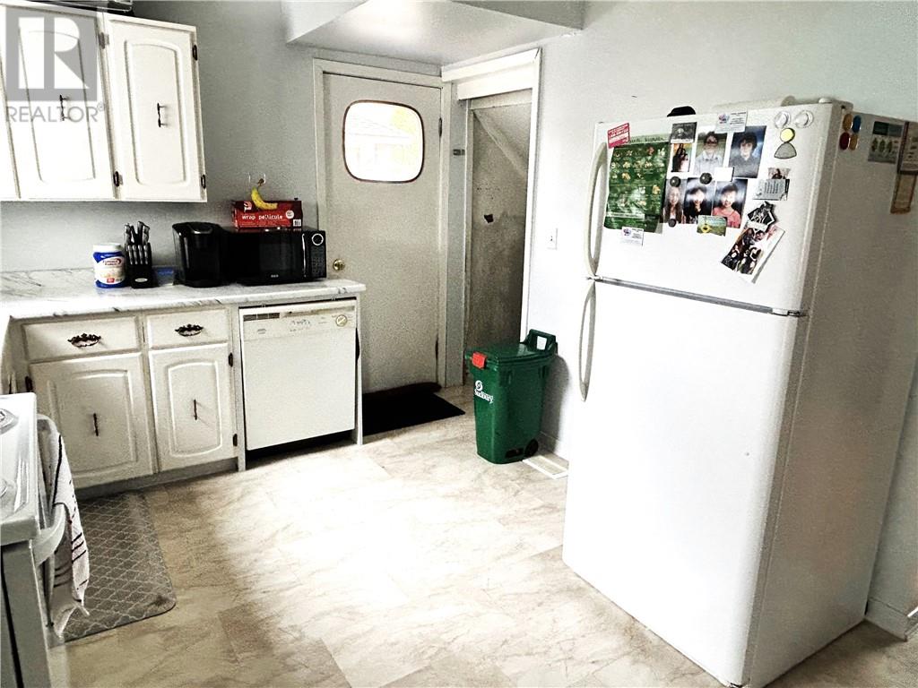 13 SIXTH Avenue, Levack, Ontario, P0M2C0 — Photo 3