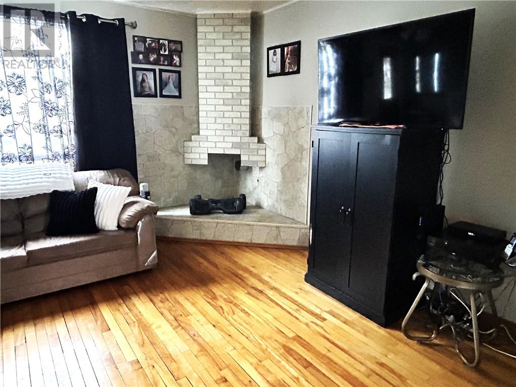 13 SIXTH Avenue, Levack, Ontario, P0M2C0 — Photo 7